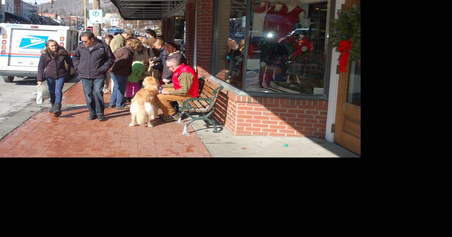 Local shoppers embrace cold, post-Thanksgiving holiday sales | News ...