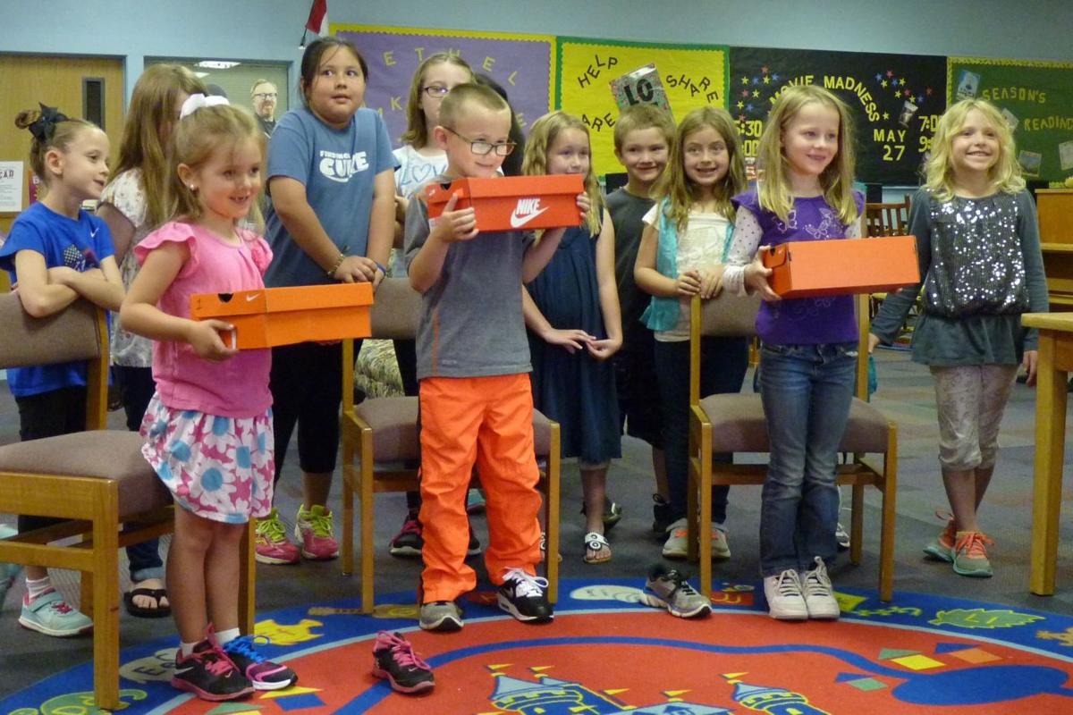 Bethel Elementary Students Treated To Free Shoes Community 