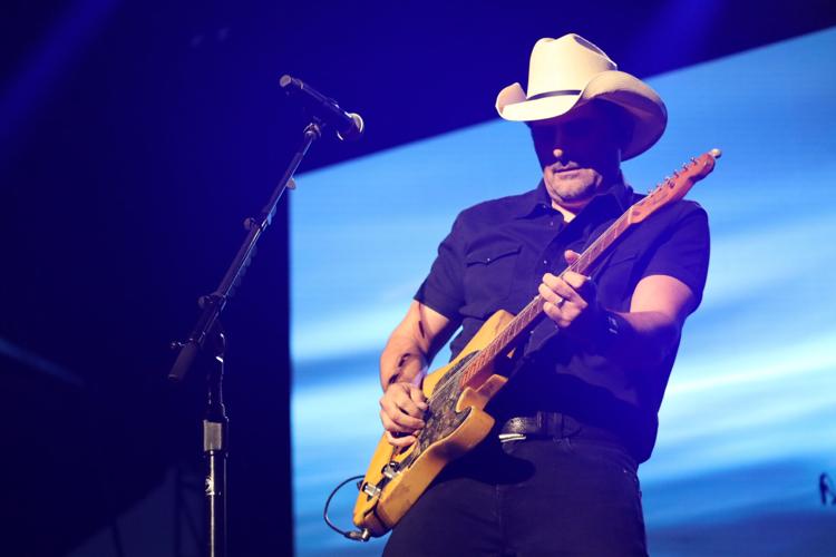 Photos: Brad Paisley's Kidd Brewer Stadium Concert | Multimedia ...