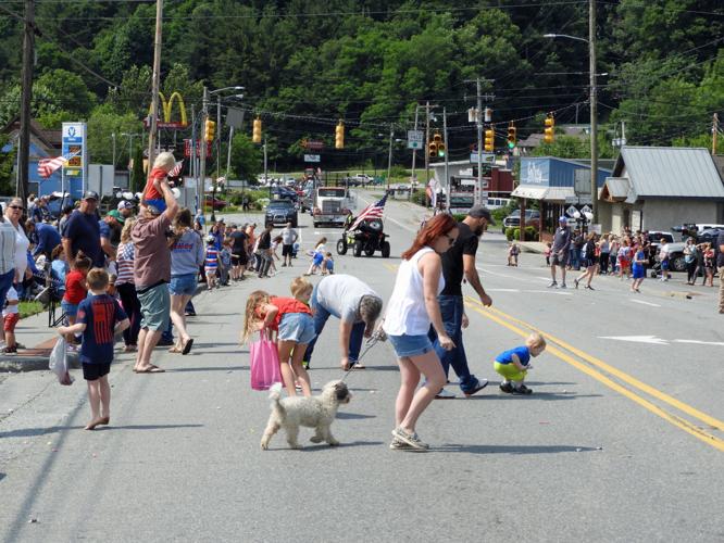 Newland celebrates Independence Day with town parade Community Events