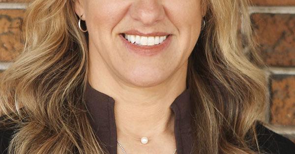 Elizabeth Auer named executive director of arts engagement and cultural resources at App State - Vimarsana News