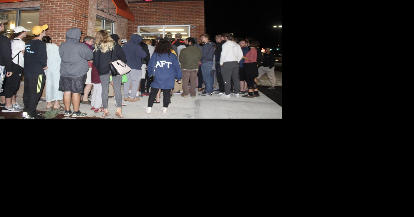 Blowing Rock Road Bojangles' gives out 100 gift cards, celebrates