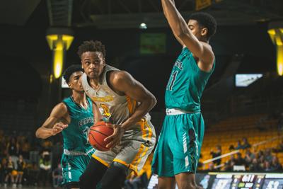 Mountaineers Rally From 15 Points Down To Beat Coastal Carolina