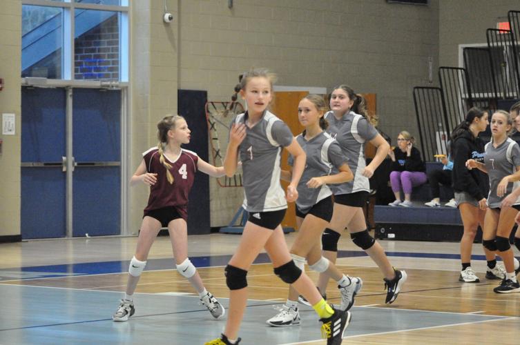 Four middle school volleyball teams advance in county-wide tournament ...