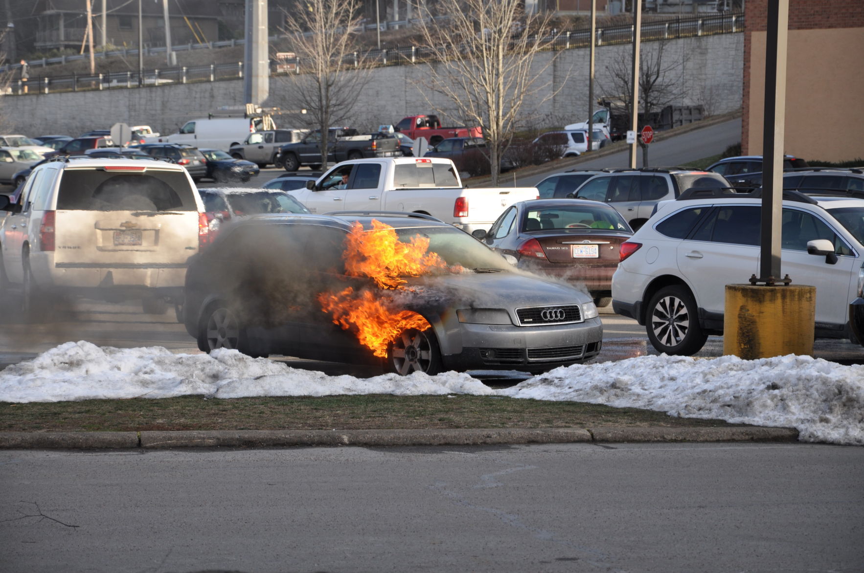 Fire Engulfs Car At New Market Centre | News | Wataugademocrat.com