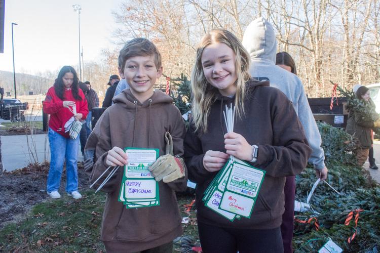 Local Christmas tree growers donate to Trees for Troops Local News