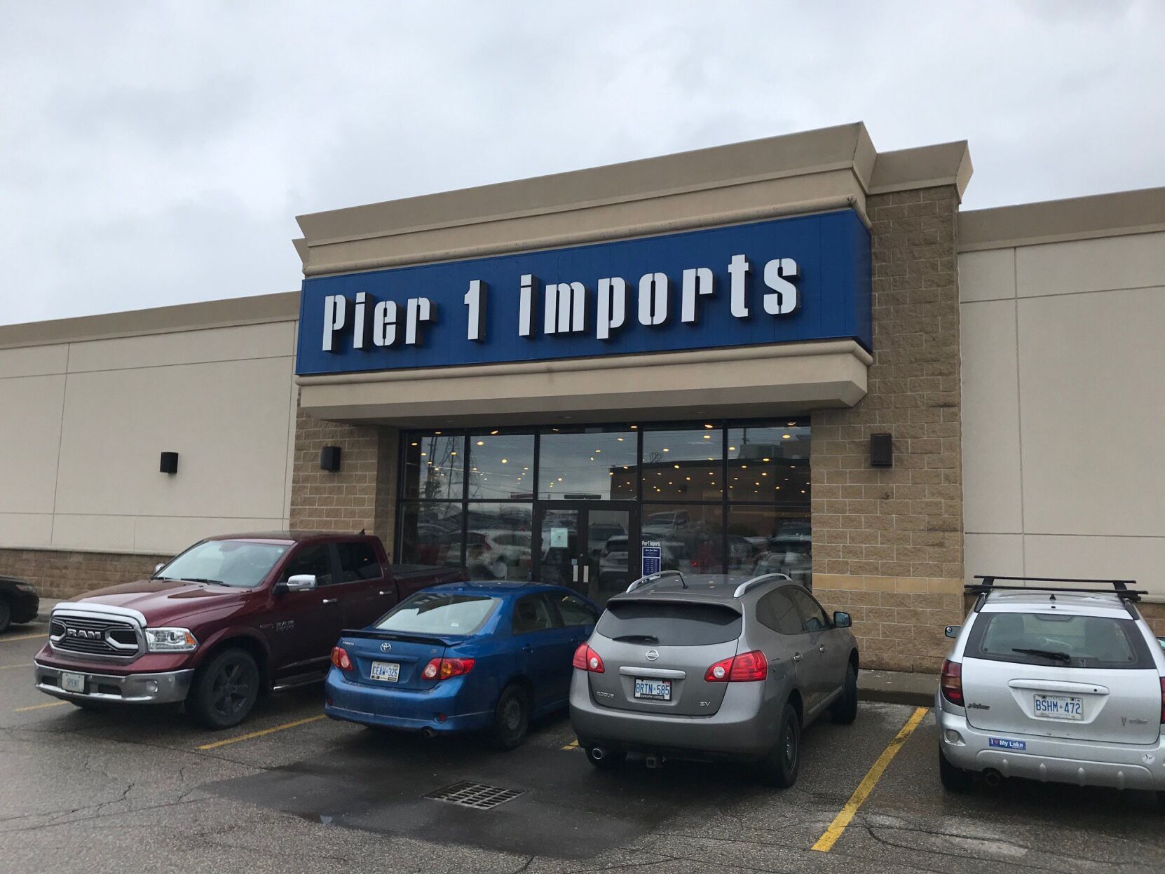 Pier 1 online location