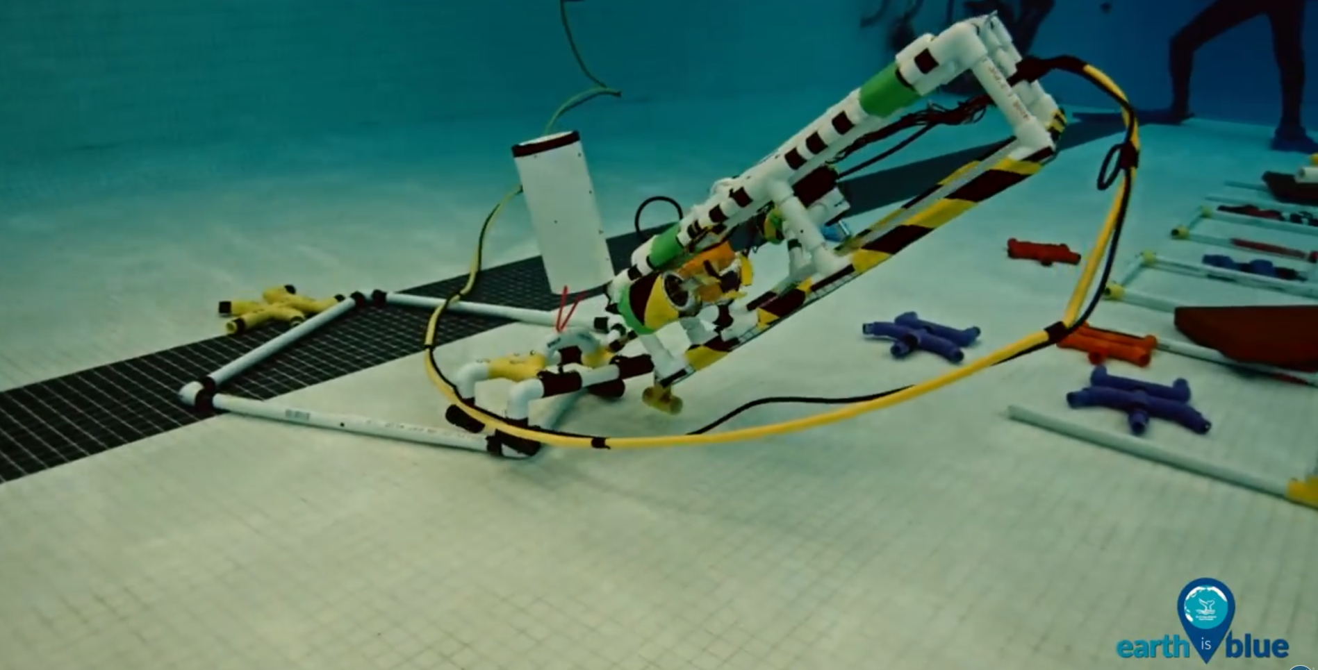 Students showcase underwater robotics skills at Great Lakes competition ...