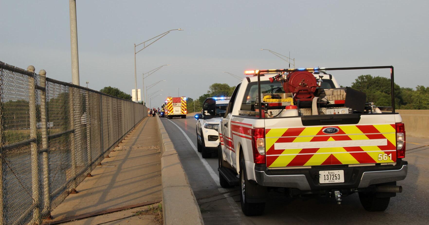 Cedar Falls kayakers rescued from Cedar River - Vimarsana News