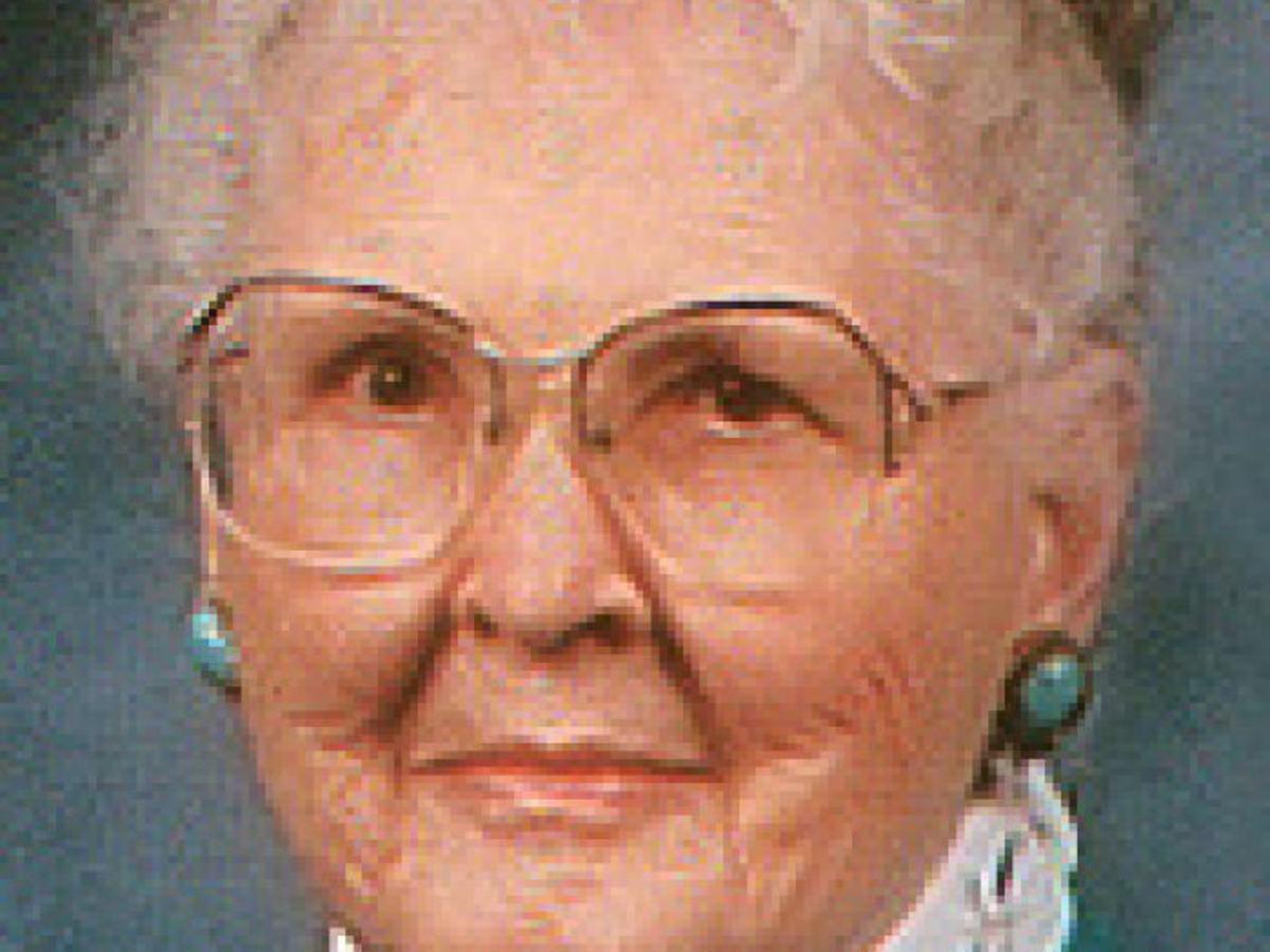 Dorothy C Wieser 1916 2013 Obituaries Wcfcourier Com