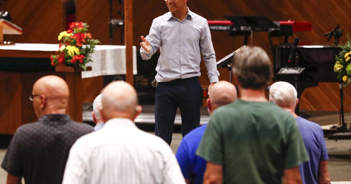 Meaningful music: Metropolitan Chorale welcomes new conductor to podium