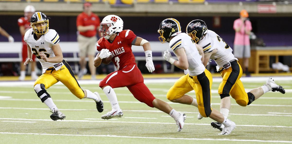 No 3 Cedar Falls Prevails In Thriller Over No 2 Bettendorf 29