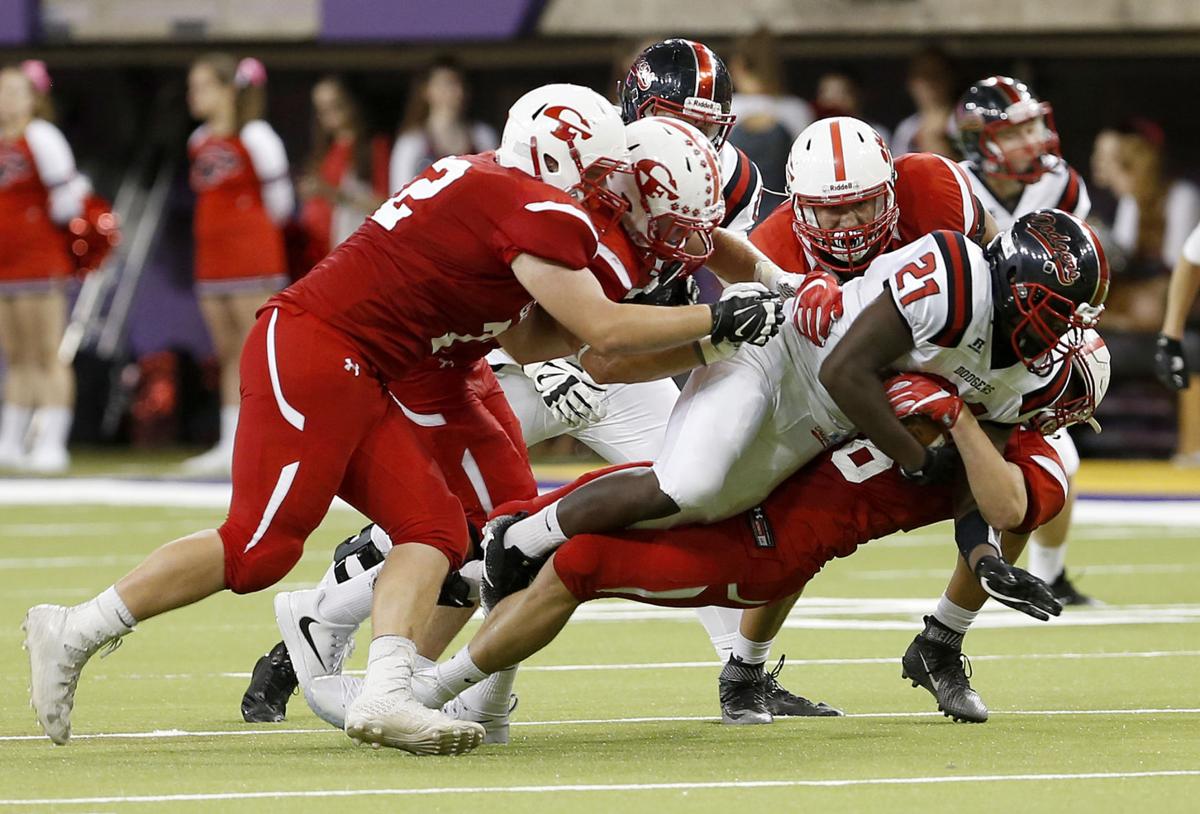 Prep football: Cedar Falls rolls past Fort Dodge, 55-7 | Football