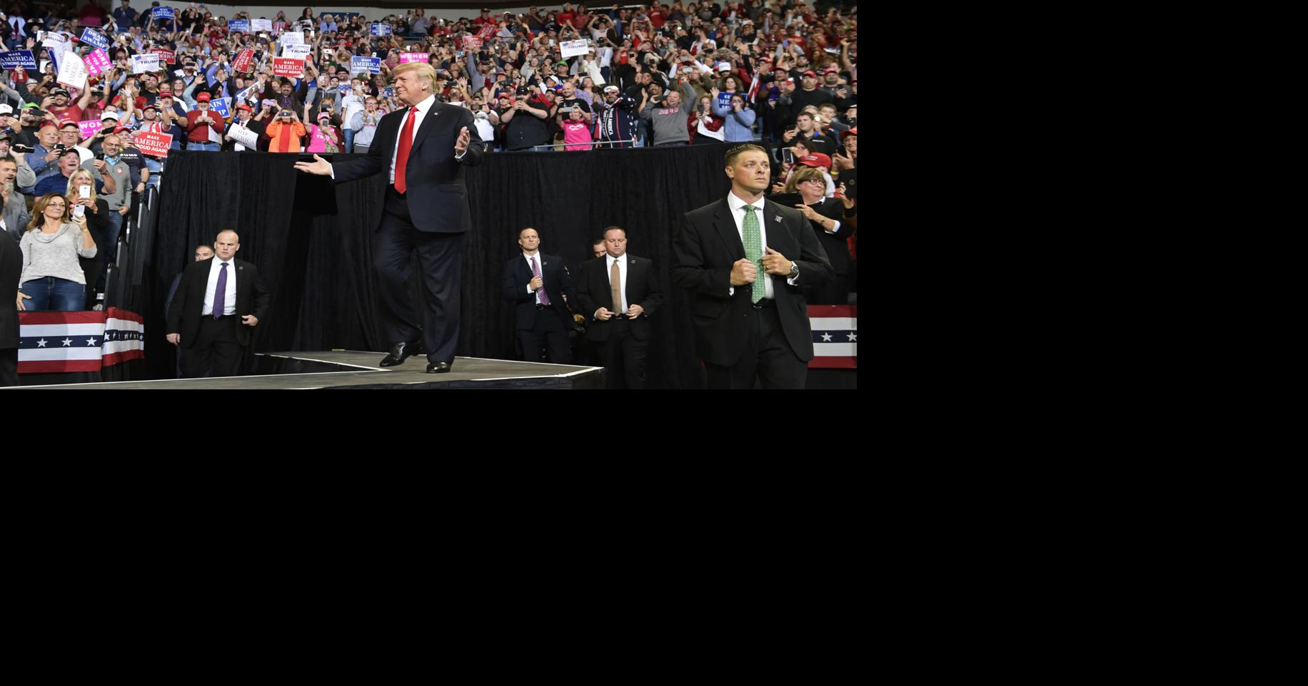 Trump holds campaign rally in Council Bluffs (PHOTOS)