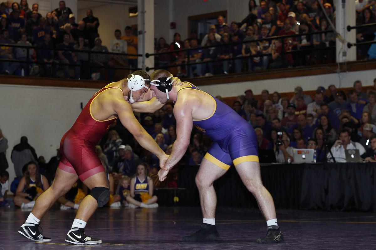 College wrestling Stakes are high for IowaISU dual Wrestling