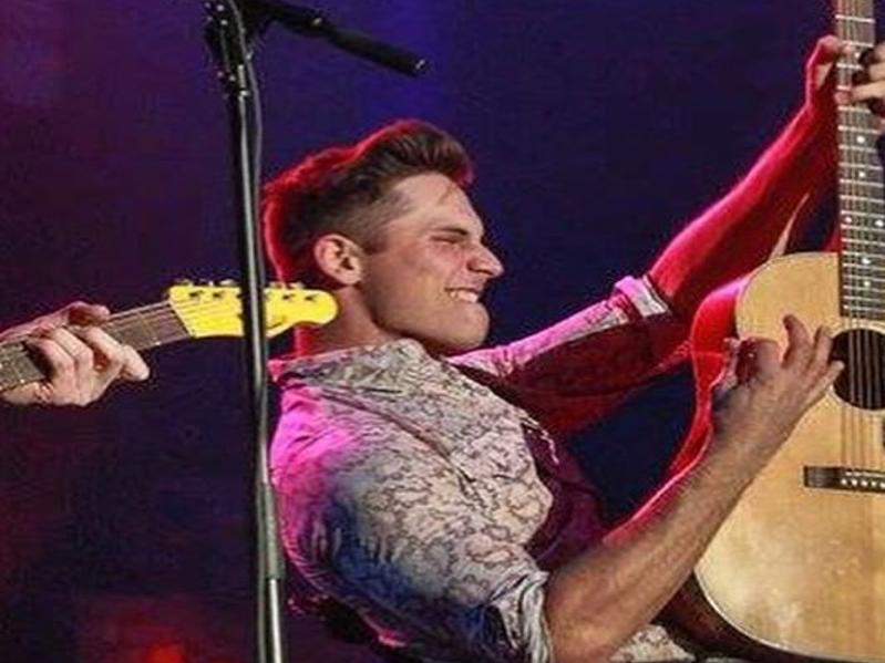 Justin Adams Giving Uni Homecoming Concert Local News Wcfcourier Com