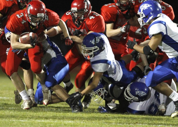 D-NH Beats A-P To Move On In Football Playoffs, 35-12