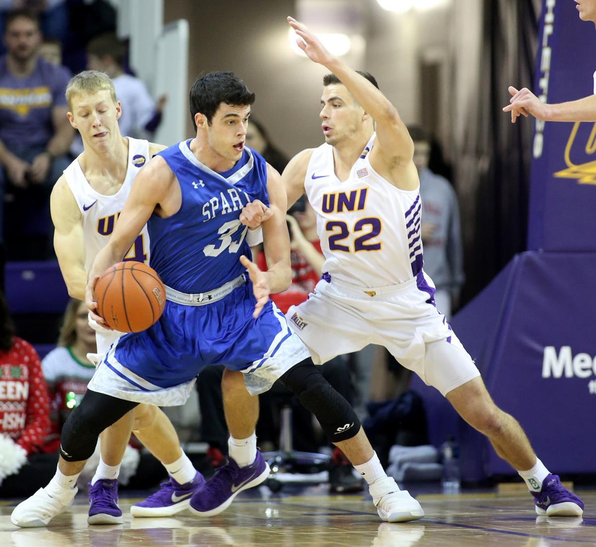 Photos Uni Men S Basketball Vs Dubuque Local Wcfcourier Com