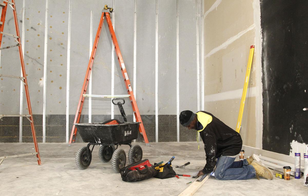 Cedar Falls Mall Revival Advances As Hair College Moves Business