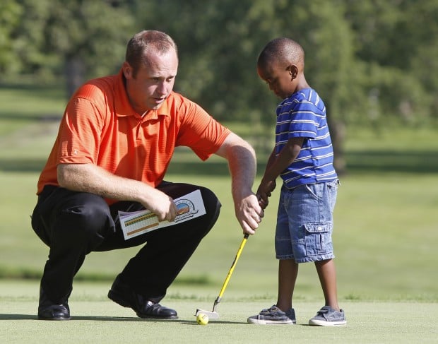 Junior Swingers lets Waterloo kids try hand at golf