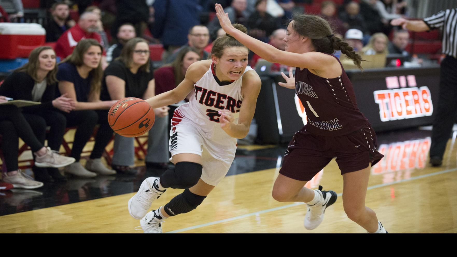 College Basketball Anaya Barney Continues Pipeline From Cedar
