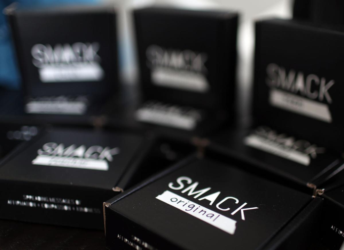 Watch Now Smack Pack Michelle Stricker Spreads Uplifting Messages Through Handwritten Cards Lifestyles Wcfcourier Com