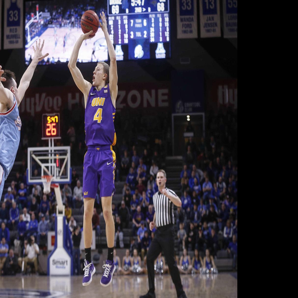 College Men S Basketball Uni S Green Haldeman Earn Awards