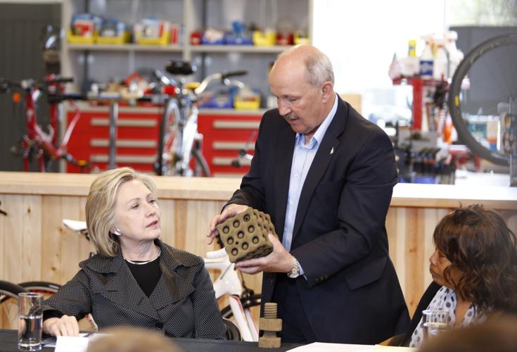 051915mp-Hillary-Clinton-Bike-Tech-13