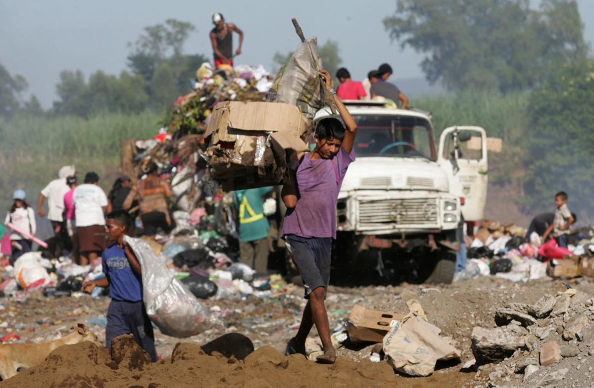 Residents of Chinandega, Nicaragua, scrape their living from garbage Local News