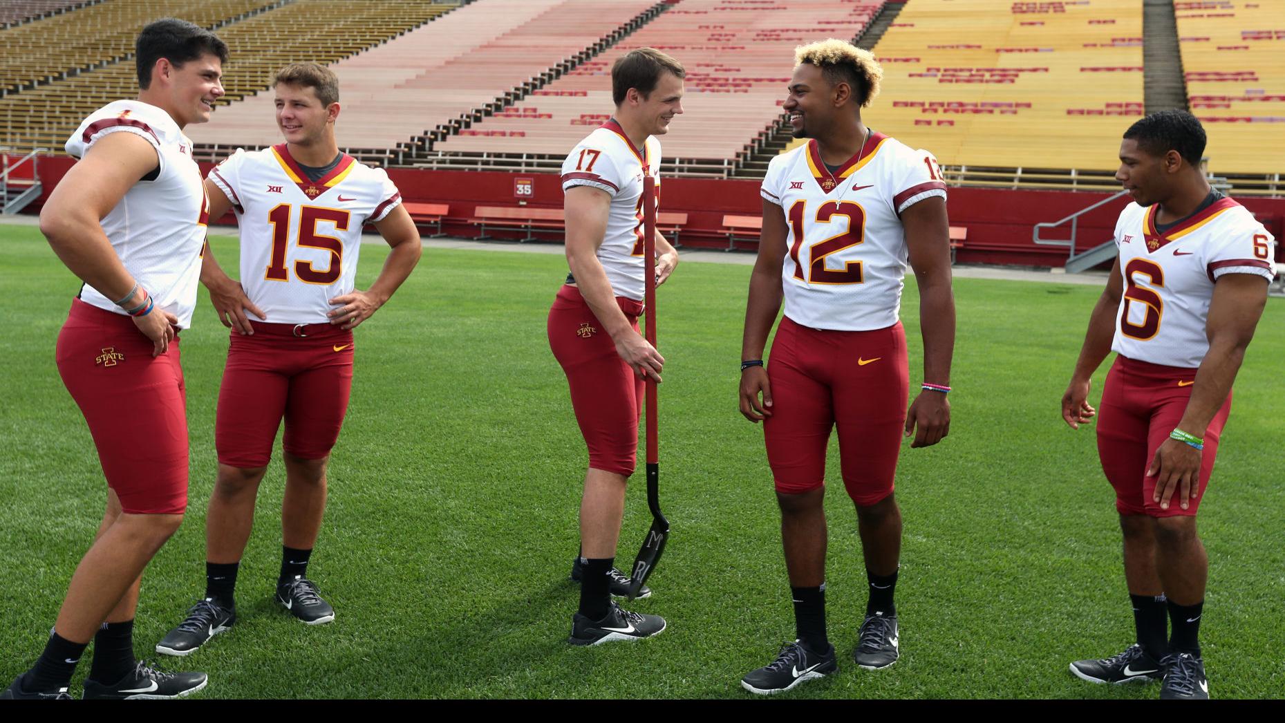 Isu Football Cyclone Quarterbacks Are Dedicated Film Buffs Iowa
