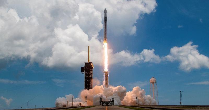 How the math works on a $1.75 trillion SpaceX valuation