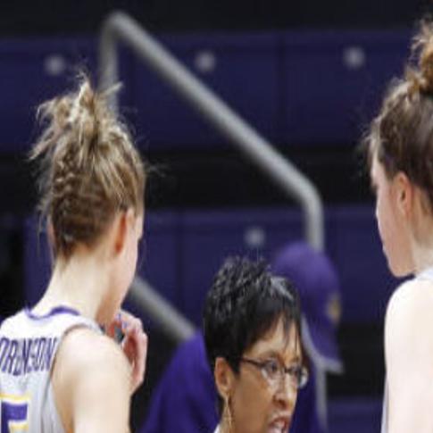 Warren Named Mvc Coach Of The Year Womens Basketball