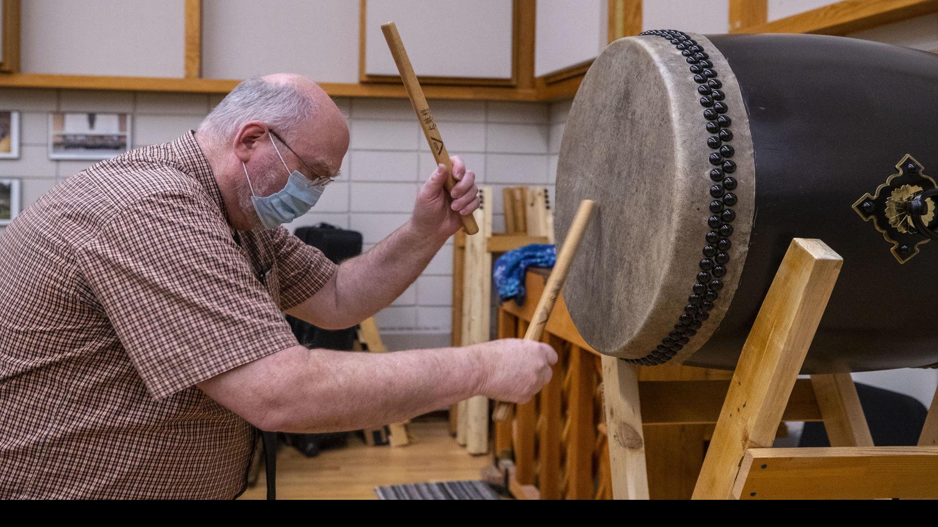Watch Now A Different Drummer Wartburg College Professor Builds Taiko Drums On Sabbatical Local News Wcfcourier Com