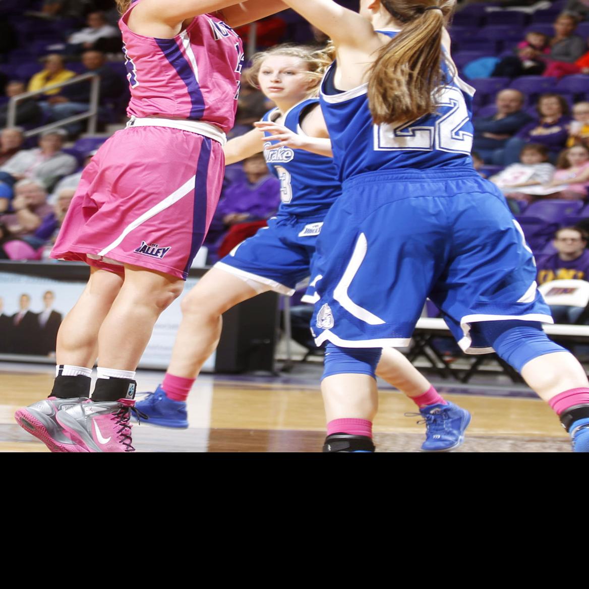 College Women S Basketball Uni Beats Drake Claims First Place In