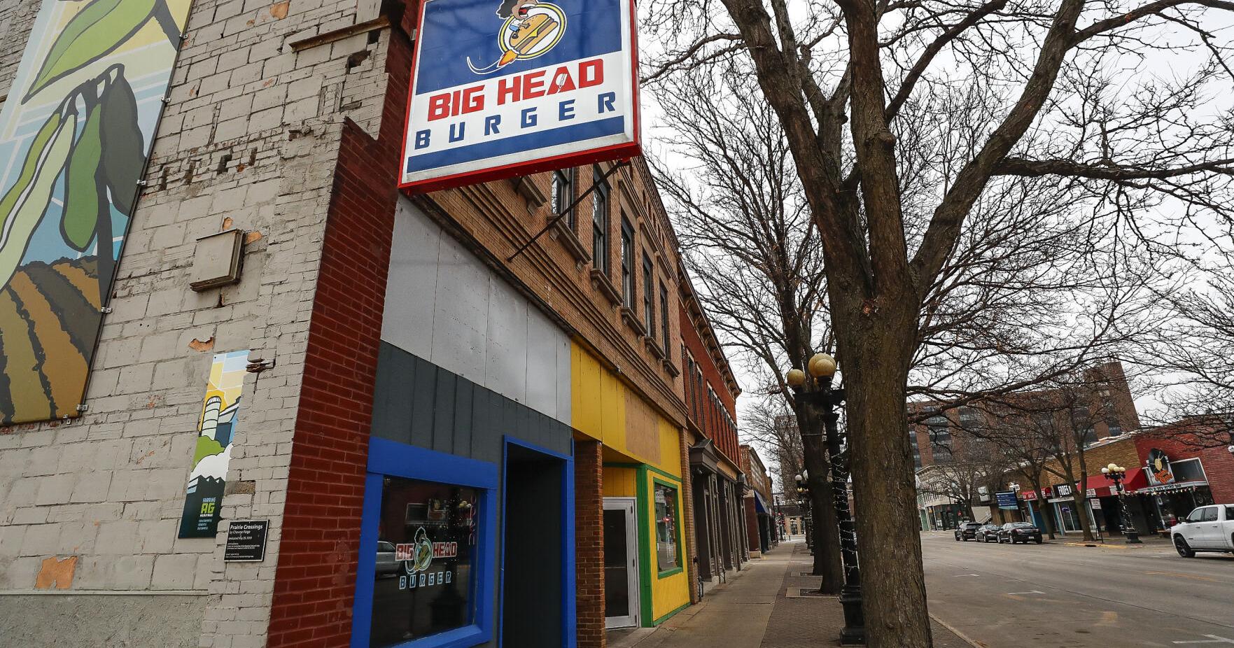 Big Head Burger in Waterloo one of 10 top burgers in Iowa - Vimarsana News