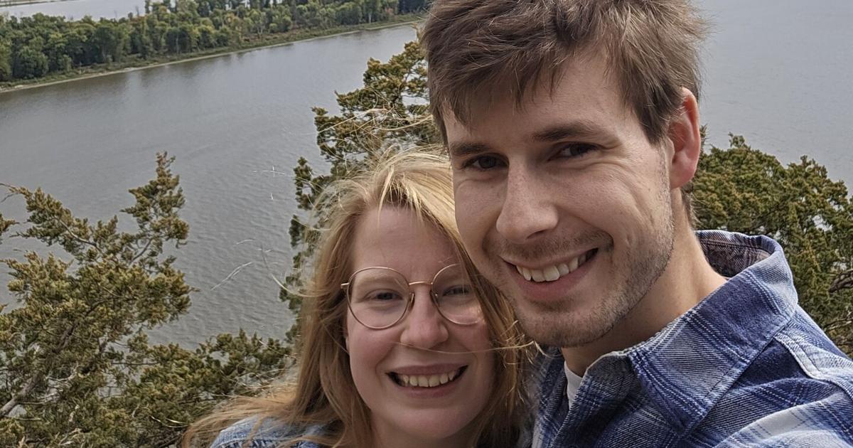 Anne Swiderski and James Swaim to marry July 25