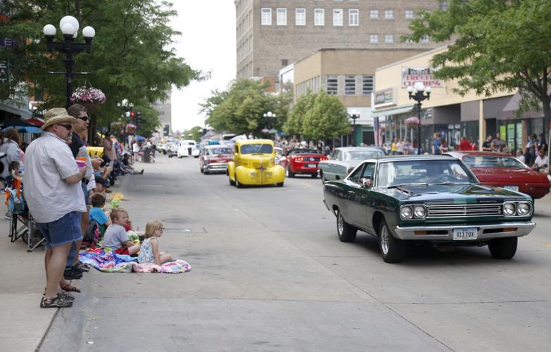 WATCH NOW Fourth Street Cruise returns to downtown Waterloo on