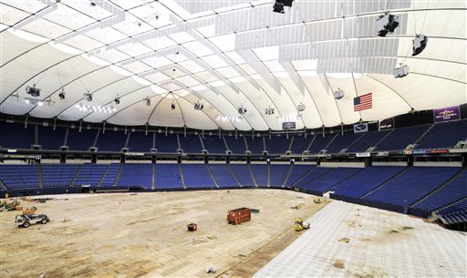 Raw Video: Snow Causes Metrodome Roof Collapse 