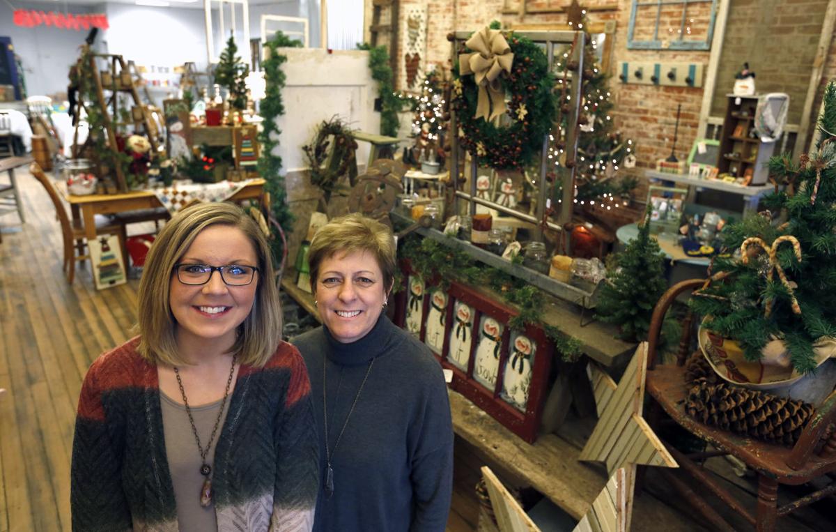 New Maker's Market in Sumner sells local art, encourages new artists