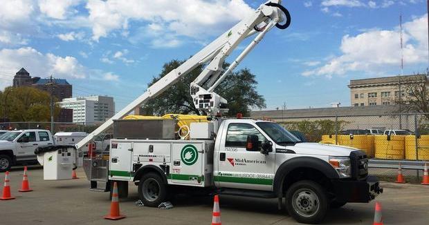 Green Service Rig Green service trucks join MidAmerican Energy fleet