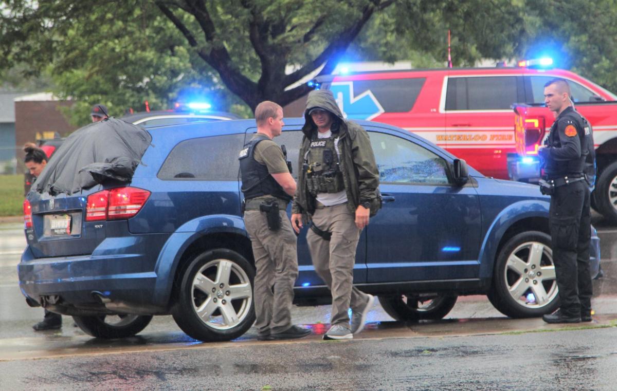 Shooting victim collapses, dies on Waterloo median Crime and Courts