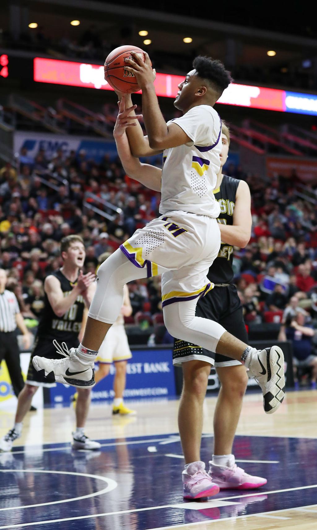 Wapsie Valley Shocks Top Seeded Lake Mills Basketball