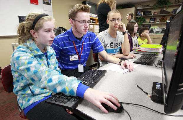 Cedar Falls eighth graders tell digital, animated stories