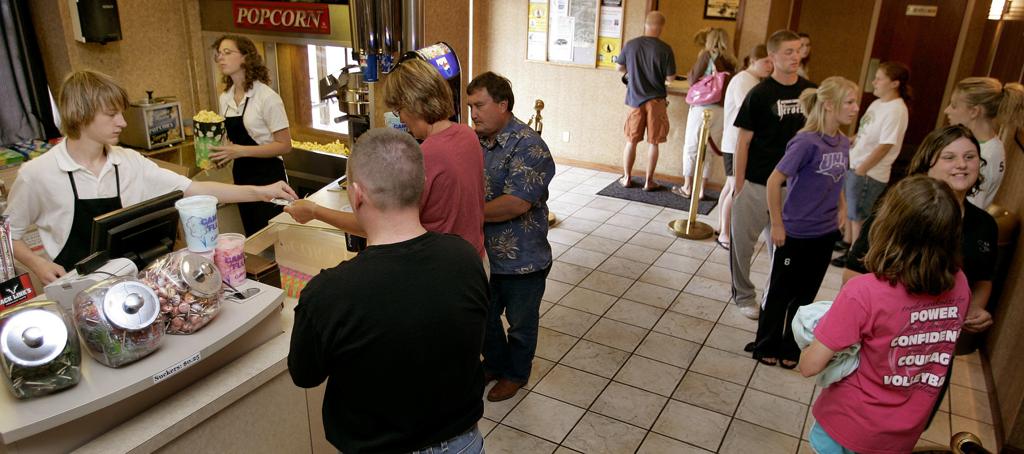 Waverly S Palace Theater Redevelopment Emblematic Of Downtown S Progress Progress2019 Wcfcourier Com Waverly theatres, located in waverly, iowa, is at east bremer avenue 90. waverly s palace theater redevelopment