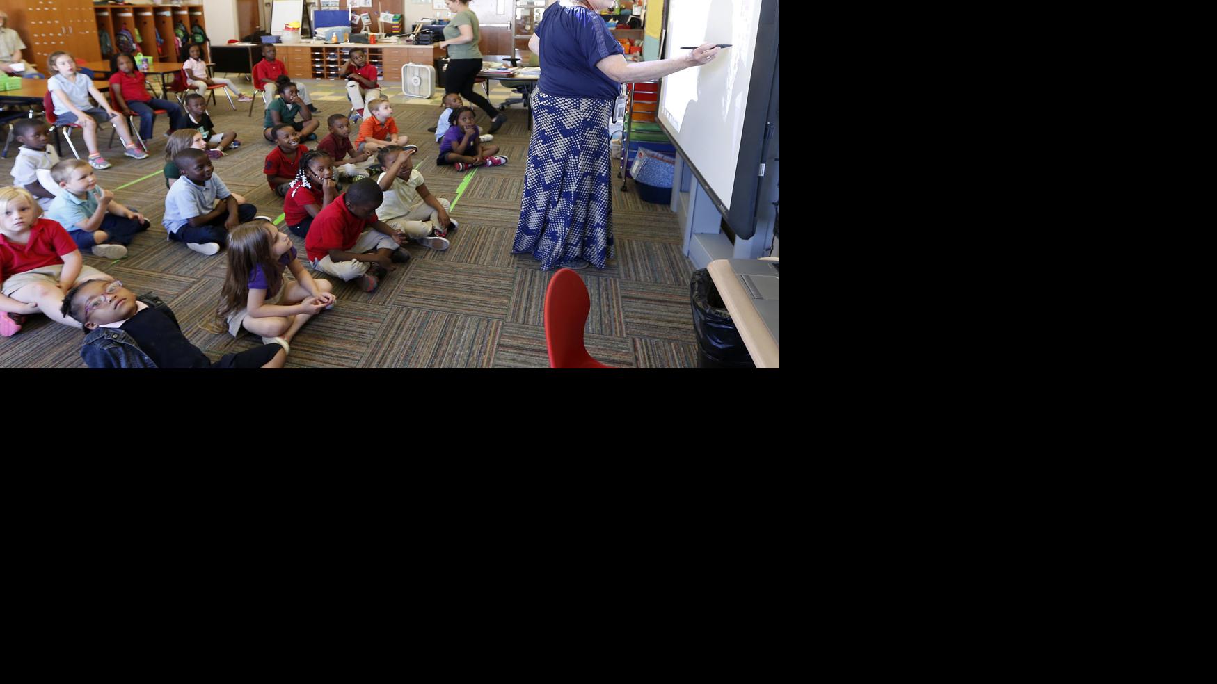 Waterloo Schools #39 dual language immersion program to expand Education