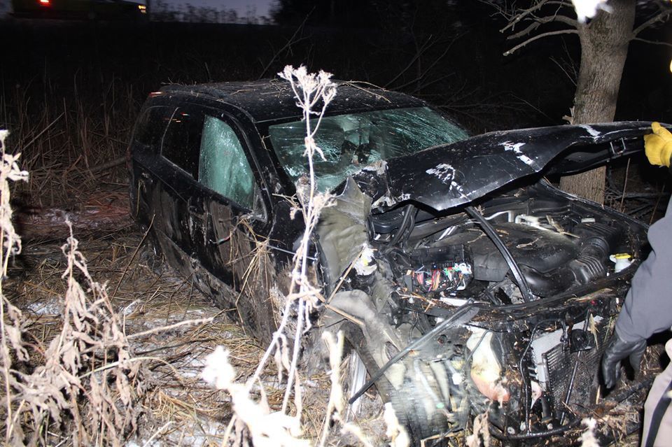 1 hurt in rollover crash near Hazleton