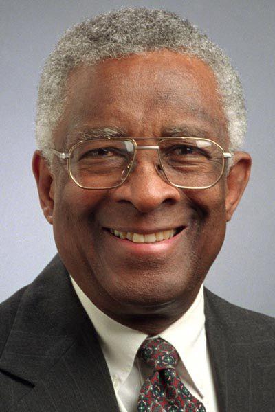 History-making Waterloo-raised doctor Percy Harris dies at 89