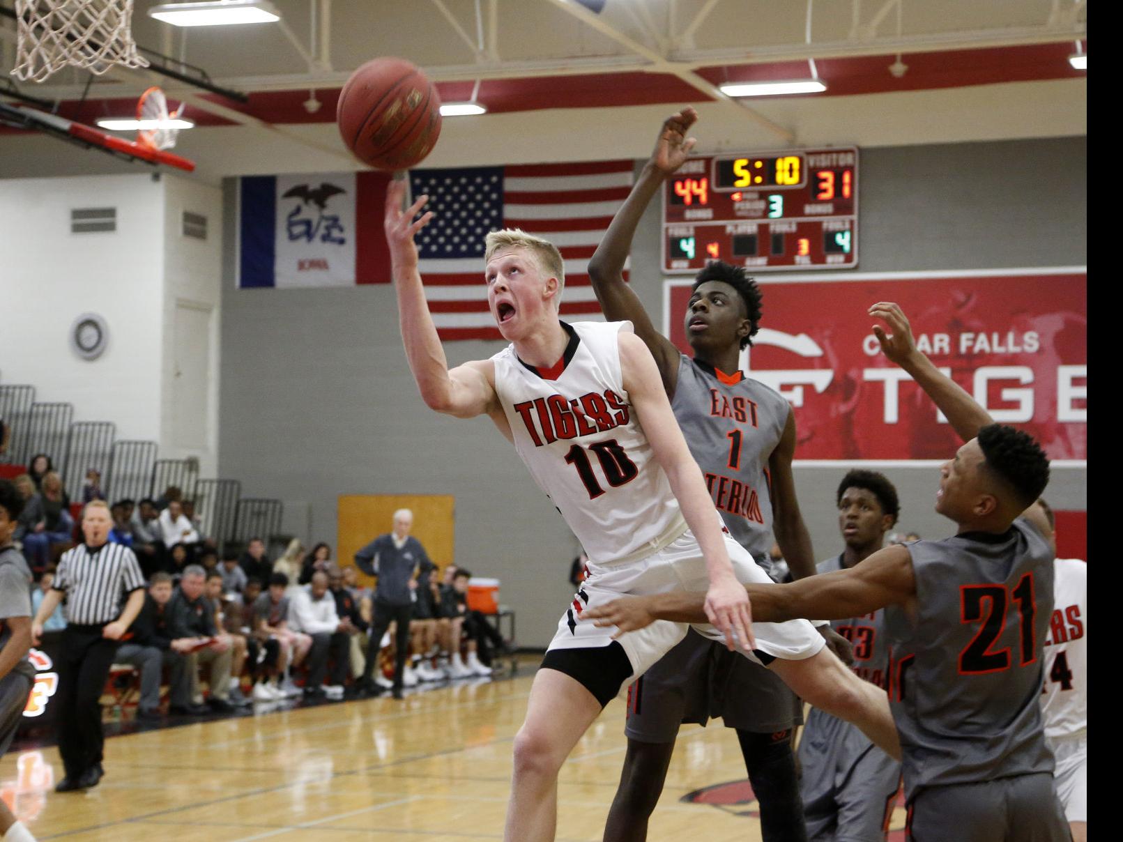 Metro Boys Basketball Cedar Falls Stops East In Metro Showdown 80 57 Basketball Wcfcourier Com