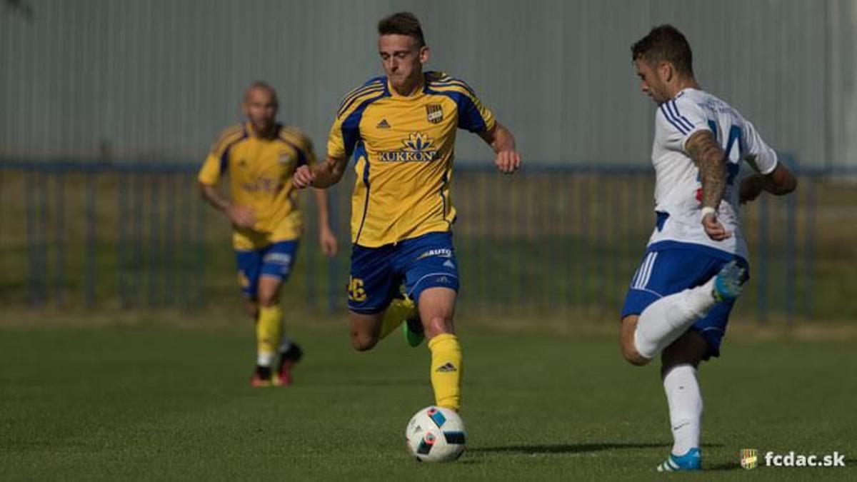 Hadzalic Makes Move From Waterloo To Professional Soccer Soccer Wcfcourier Com