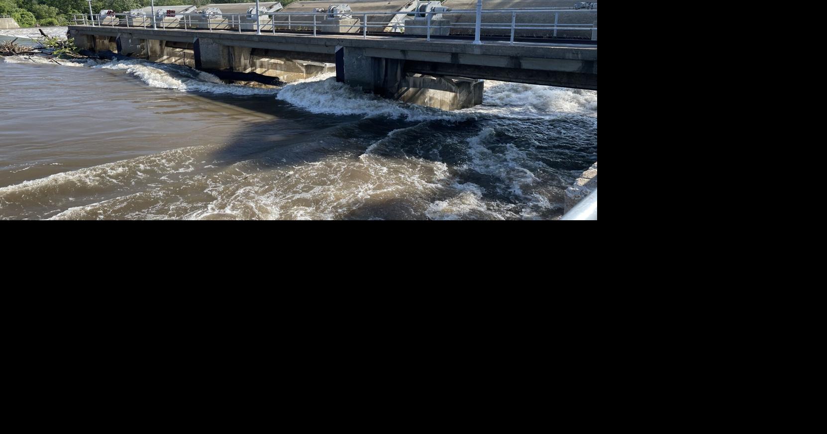 Cedar River in Cedar Falls to crest this afternoon